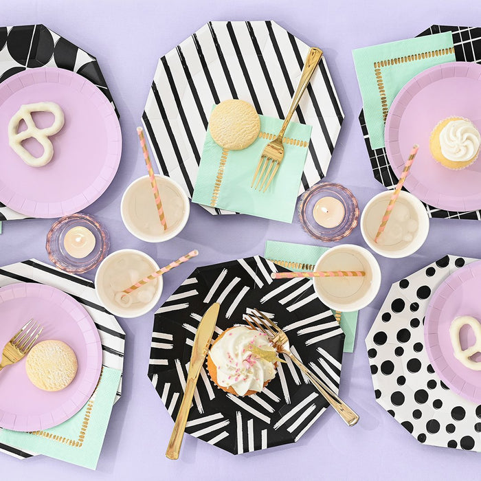 Black and White Pattern Plates