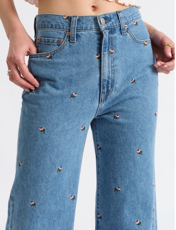 DAZE FAR OUT HIGH RISE DENIM-FATED
