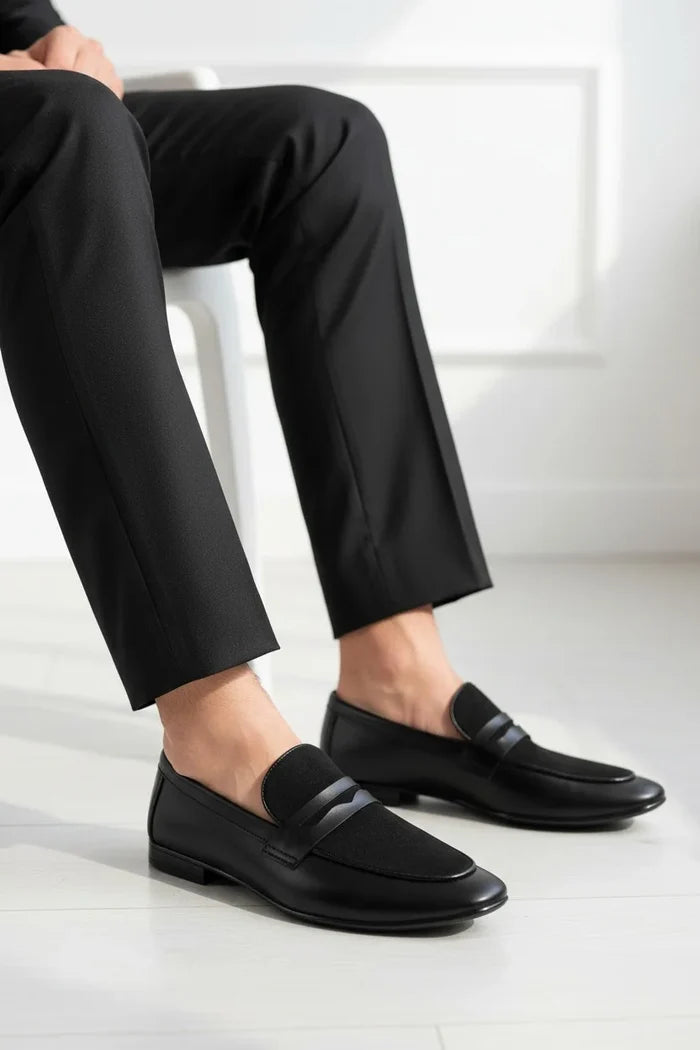 Black / 39