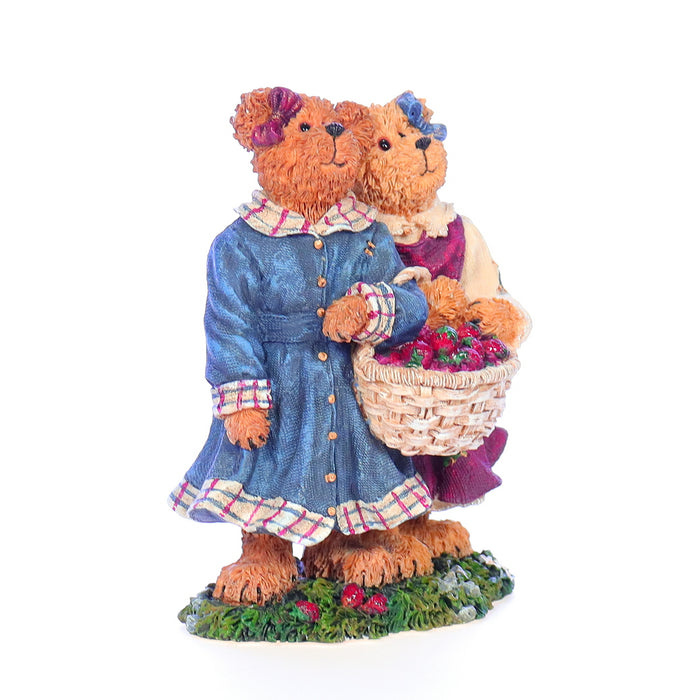 the bearstone collection 2277942 lauren and jan strawberry friends friendship figurine 2004 front right