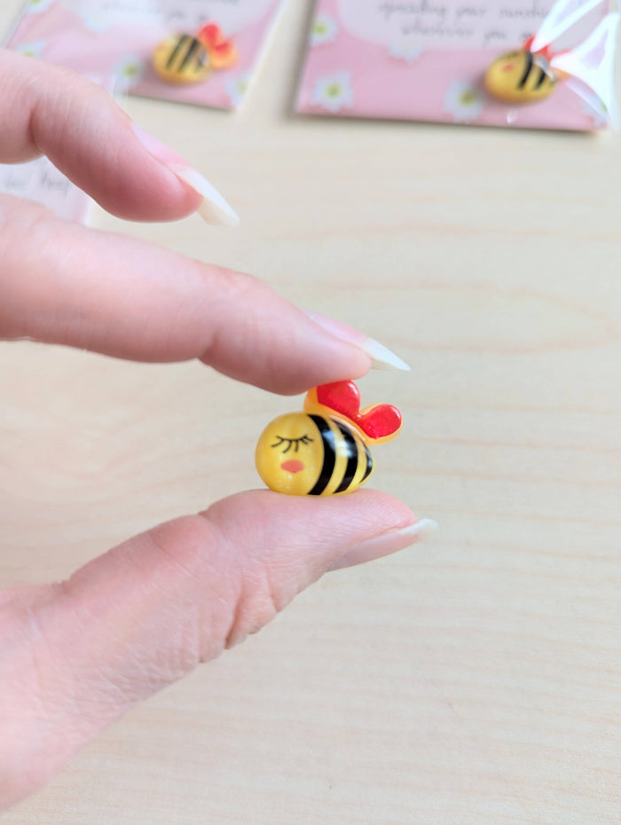 UPLIFTED INK Spread Sunshine with our "Bee Happy" Uplifting Mini Card!