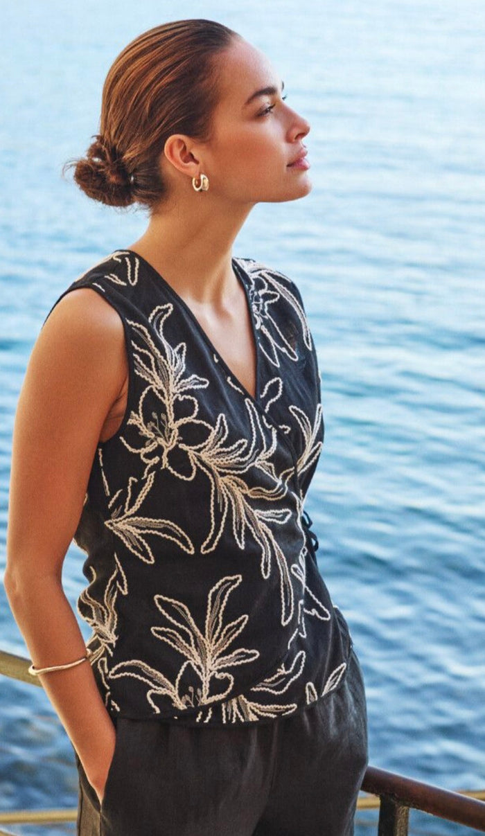 ESQUALO wrap over flower  embroidery top
