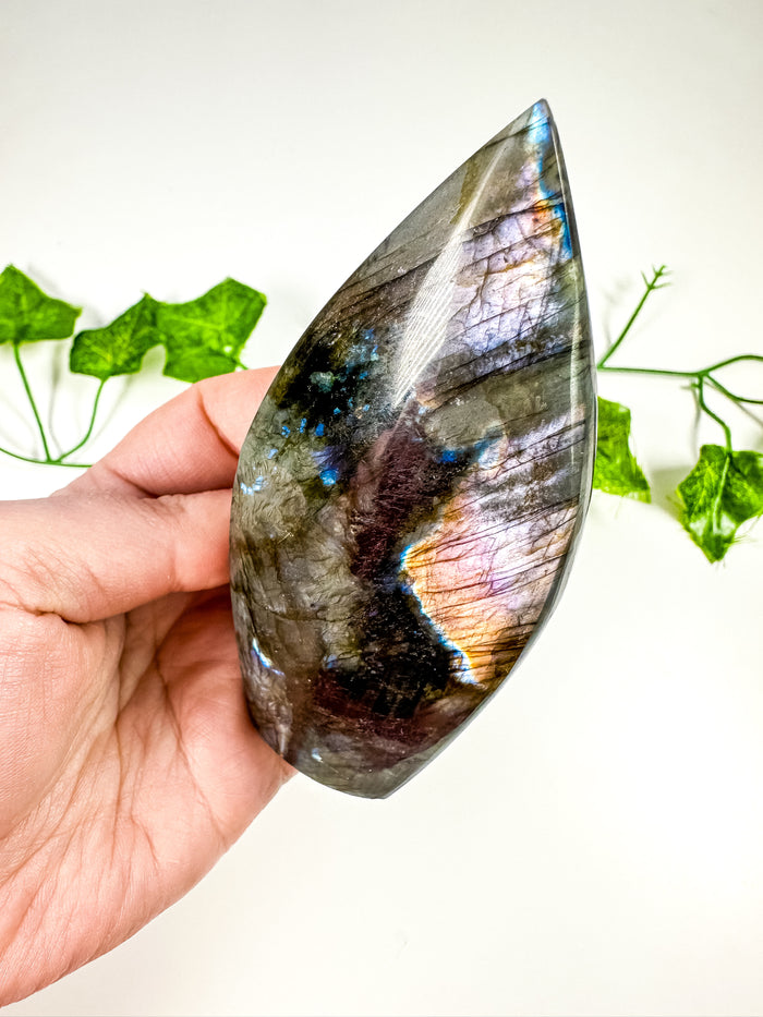 Labradorite Flame (48N)