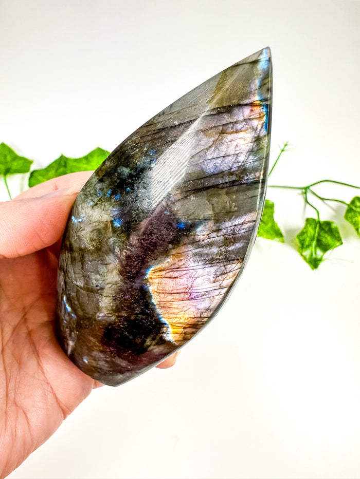 Labradorite Flame (48N)