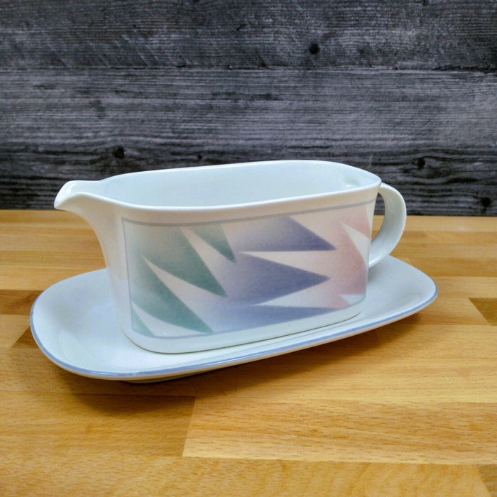 Mikasa Intaglio Fantazz Gravy Boat & Under Plate CAC64 Dinnerware John Bergen