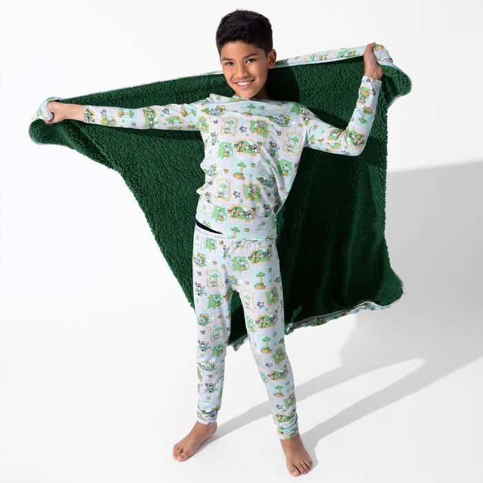 Minecraft: Overworld Dreams Bamboo Sherpa Blanket