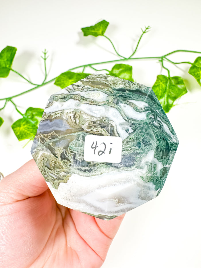 Moss Agate Gem Cut Diamond (42i)