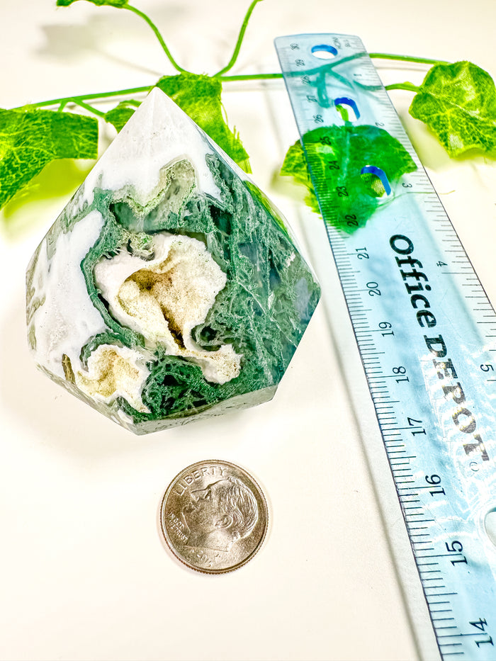 Moss Agate Gem Cut Diamond (42i)