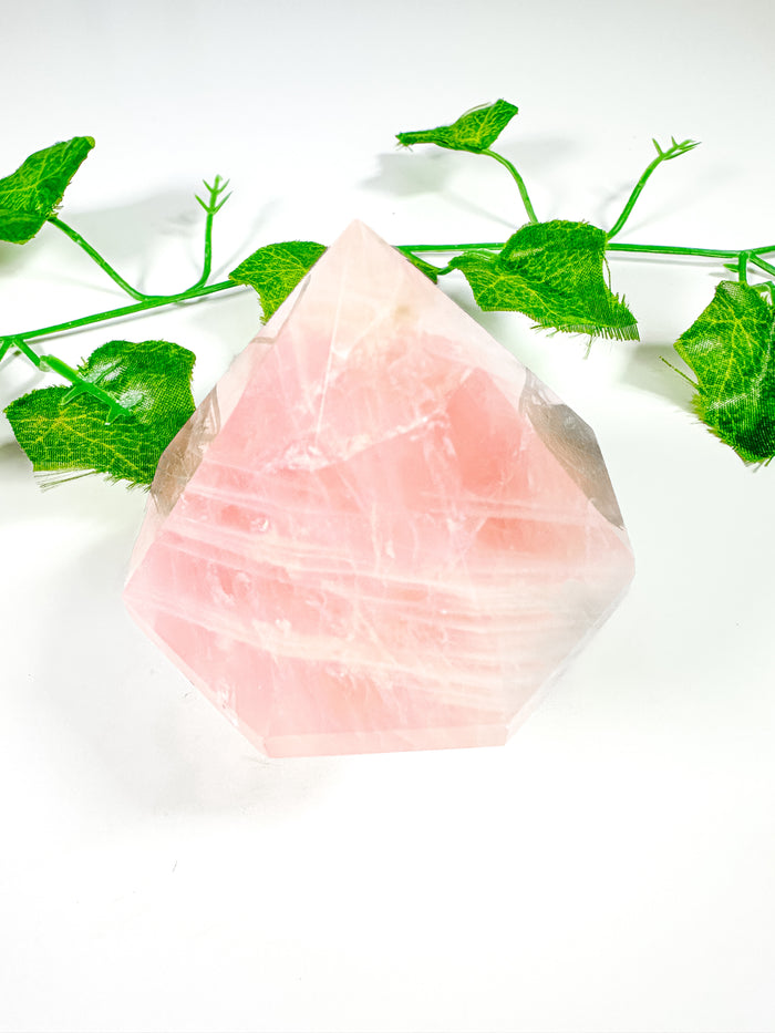 Rose Quartz Gem Cut Diamond (48F)