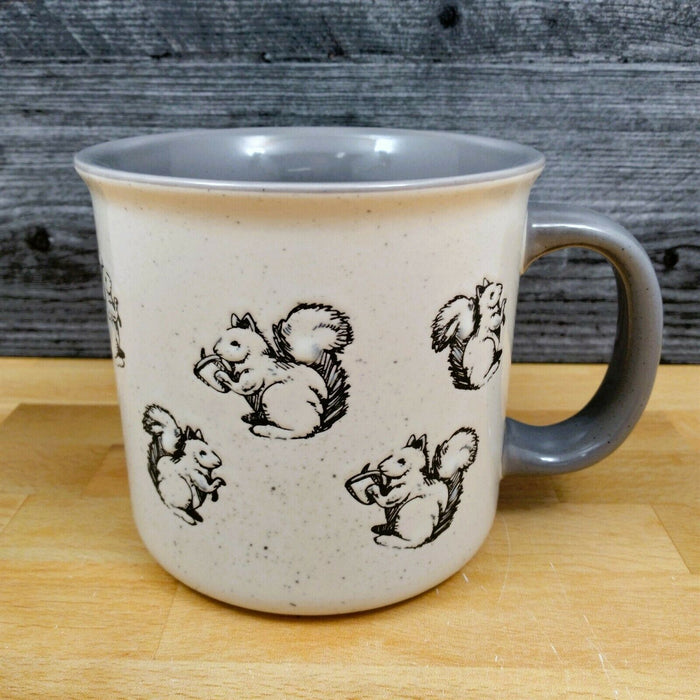 Squirrel Design Coffee Mug 21oz in Warm Gray 621ml Stoneware Tea Cup