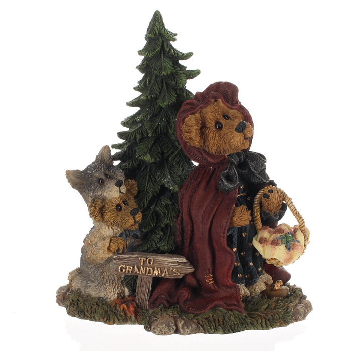 Boyds-Bears-Friends-Bearstone-Figurine-Lil-Red-with-B.B.-Woof.Going-to-Grandmas-2452_01