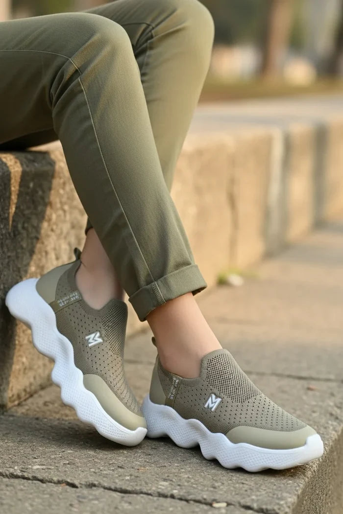 WOMEN SLIP ON TRAINERS ML-2521